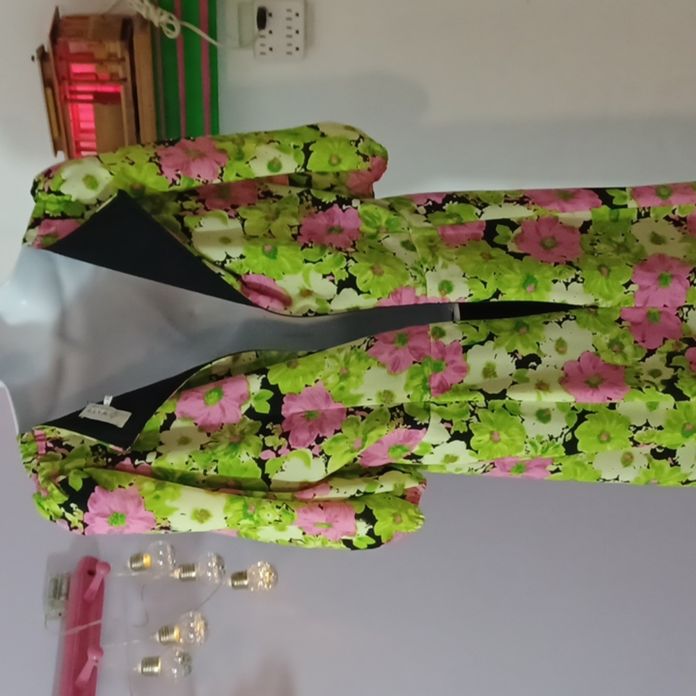 WAYF  GREEN & PINK FLORAL DRESS. SZ XL - Picture 4 of 8